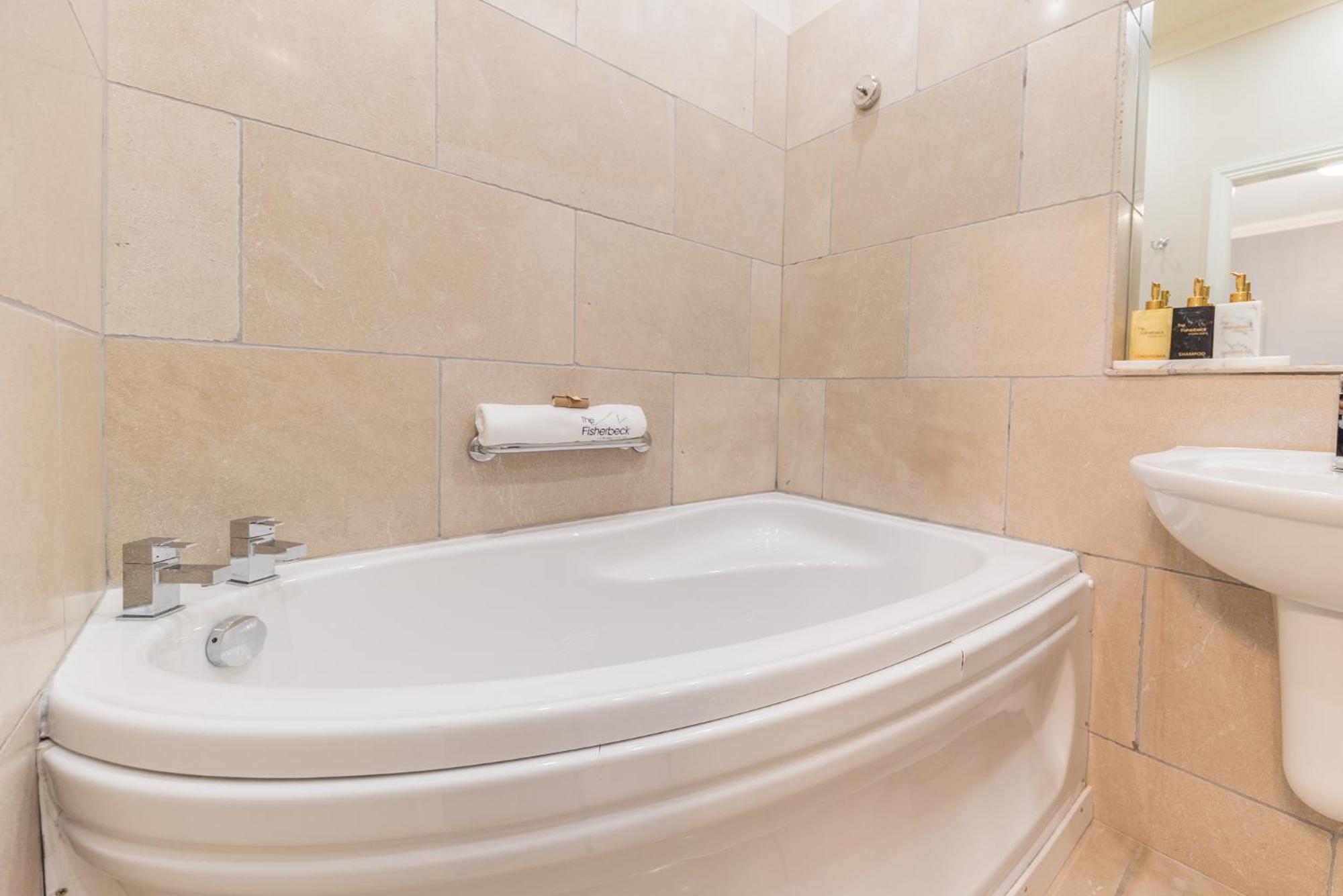 Ambleside Rooms & Suites - Stylish Stays With Breathtaking Views - Stay Longer, Save More Bagian luar foto
