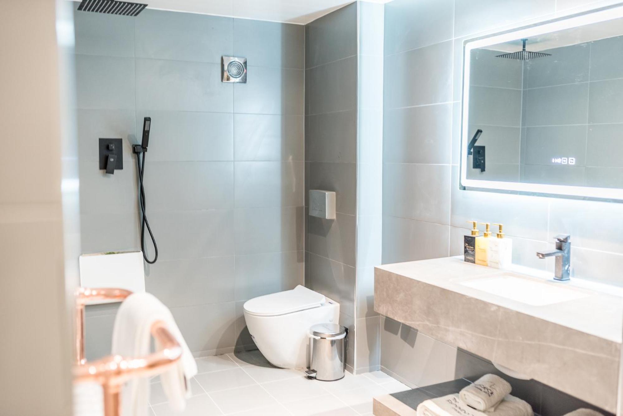Ambleside Rooms & Suites - Stylish Stays With Breathtaking Views - Stay Longer, Save More Bagian luar foto